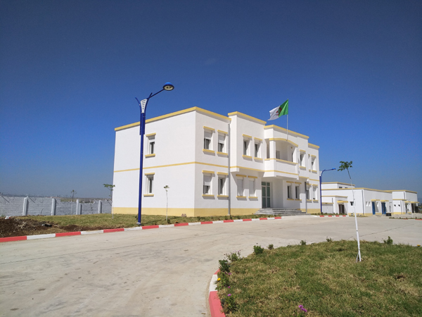 办公楼.jpg 办公楼.jpg