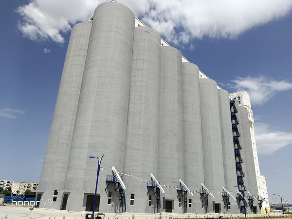 立筒仓全景.jpg 立筒仓全景.jpg